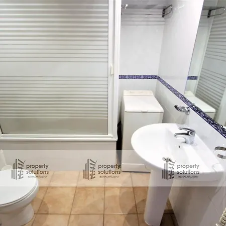 1010 Benalbeach - Apartamento Con Vista Al Mar - Piscina Todo El Ano - Primera Linea De Playa *