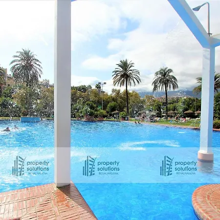 Apartment 1010 Benalbeach - Apartamento Con Vista Al Mar - Piscina Todo El Ano - Primera Linea De Playa *