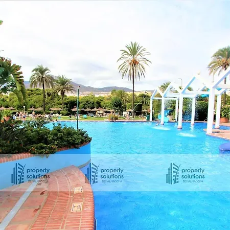 1010 Benalbeach - Apartamento Con Vista Al Mar - Piscina Todo El Ano - Primera Linea De Playa *