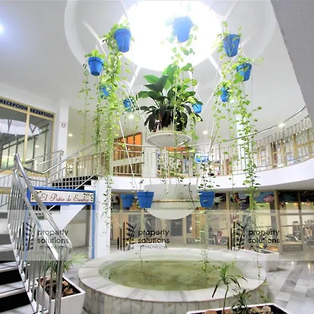 アパート 1010 Benalbeach - Apartamento Con Vista Al Mar - Piscina Todo El Ano - Primera Linea De Playa ベナルマデナ